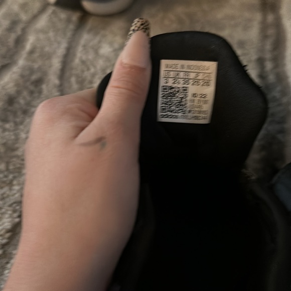 Multicolor sneakers - Picture 3 of 3